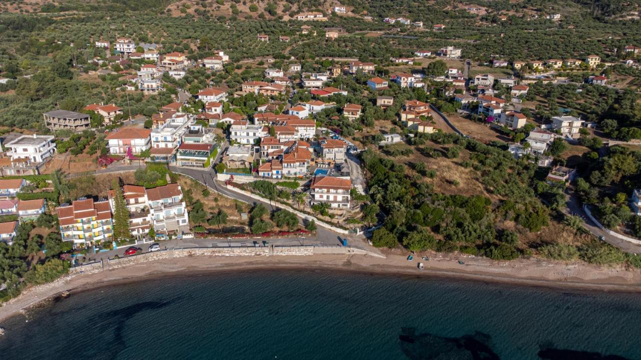 5 Meters From The Beach Vila Chrani Exterior foto